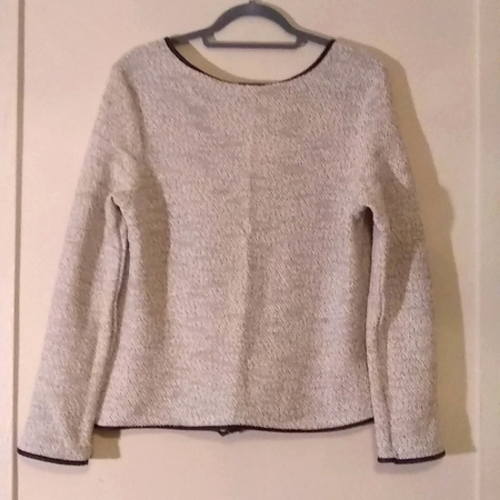 Asymmetrical Cardigan LG - Picture 3 of 6